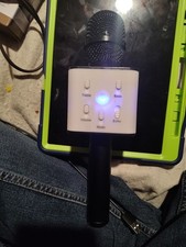 Sing Along Pro Microphone WIRELESS A USB Drive An A Charging Port