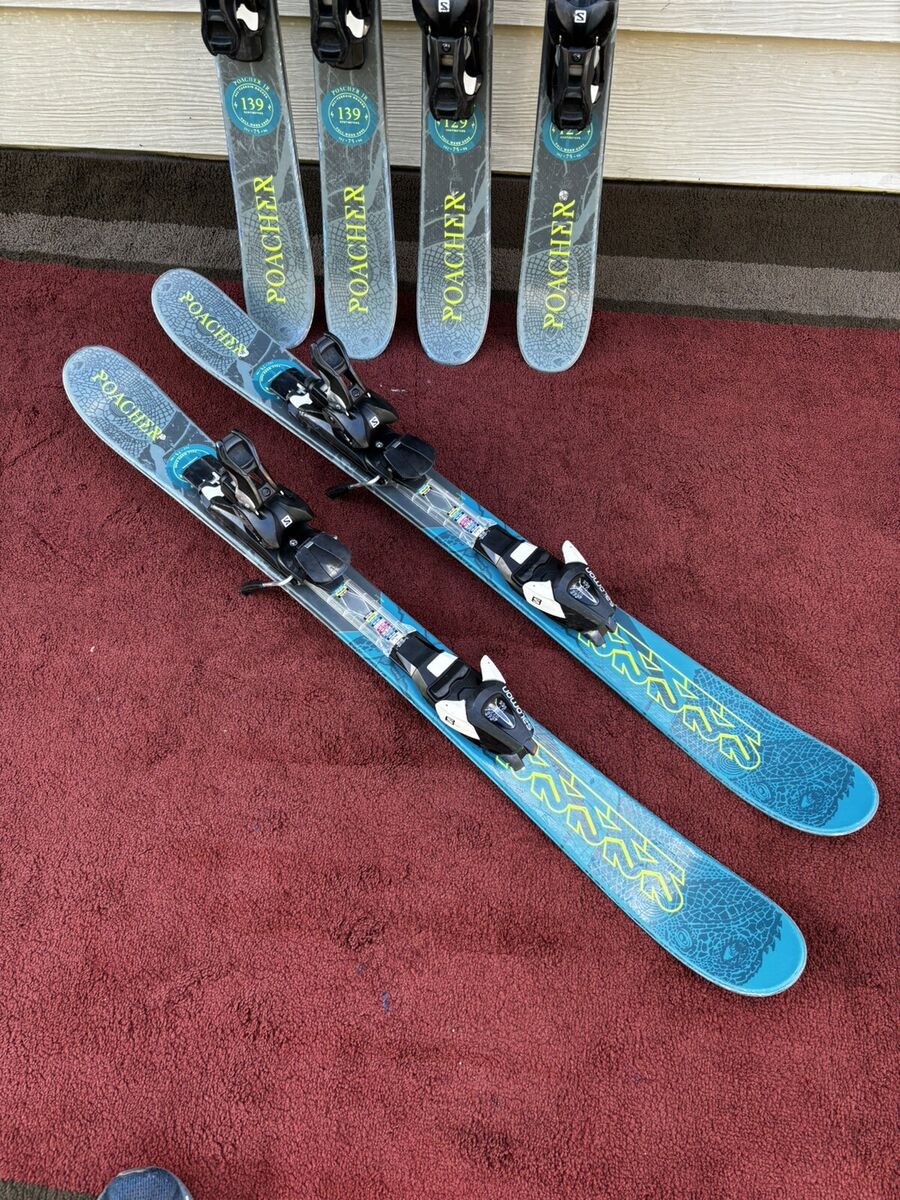 K2 Poacher Jr Twin Tip Skis w/Salomon 7 bindings (Good K2 Poacher Jr Twin Tip Skis w/Salomon 7 bindings (Good