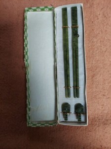 2 Pair Vintage Nephrite Green Natural Jade Chinese Chopsticks w/Turtle Rests