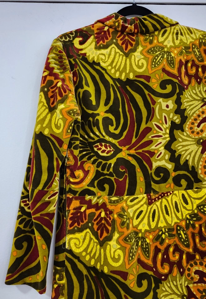 Vestido de Terciopelo Modelo Hummelsheim Retro Mod Estampado Floral Remolino Talla 42  Foto 3 de 4