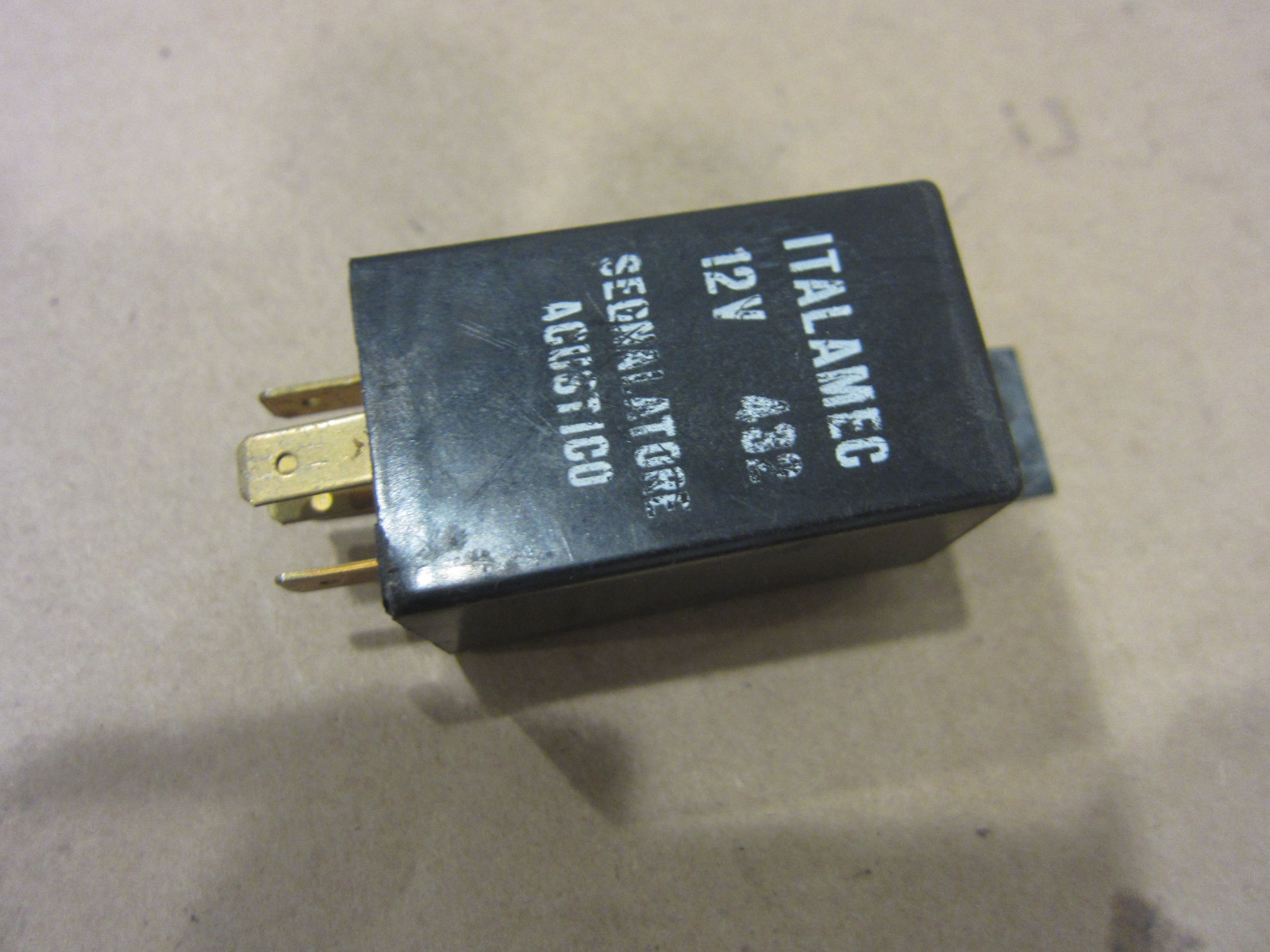 Ferrari 328,Mondial,Testarossa -Oil Pressure Warning Buzzer - Part# 131486