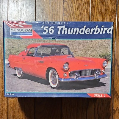 Monogram 1/24 '56 Thunderbird