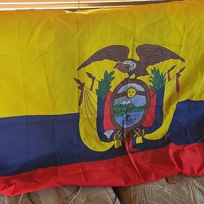 Ecuador National Flag Yellow Blue Red Tricolor with Coat of Arms