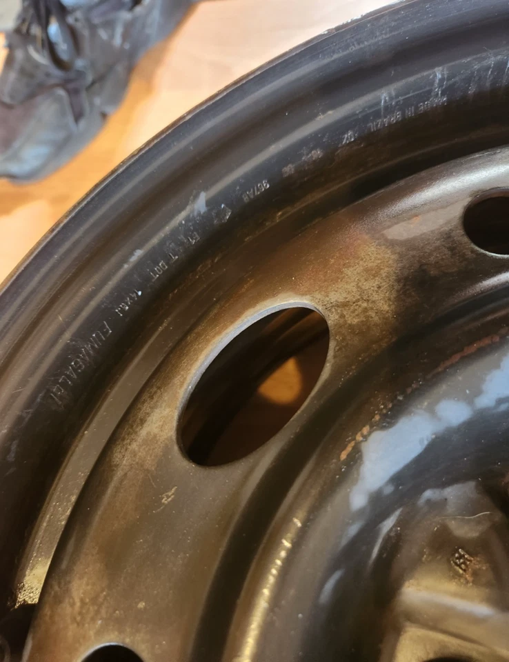 Llanta de acero 14" Dodge Stratus, Breeze, Cirrus Factory OEM 14x6 1999-2000 Foto 2 de 3