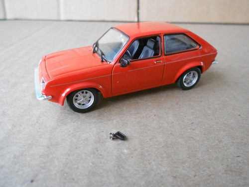 Vauxhall Chevette Red 1/43 Model Car GM General Motors Europe - Picture 10 of 11