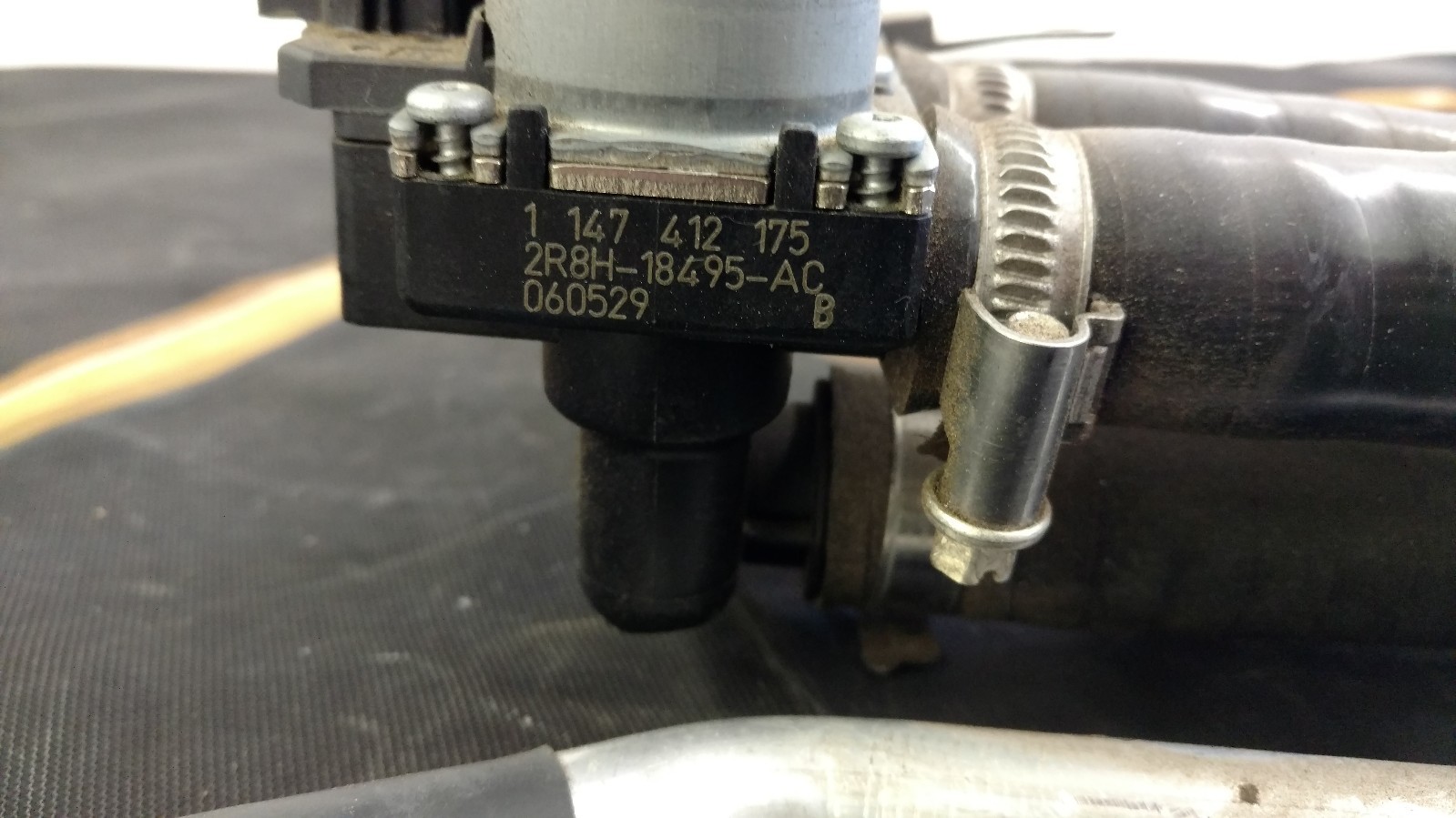 LAMBORGHINI GALLARDO WATER COOLING SOLENOID PUMP VALVE UNIT ASSEMBLY OEM 