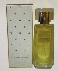 carolina herrera eau de parfum spray 3.4 oz