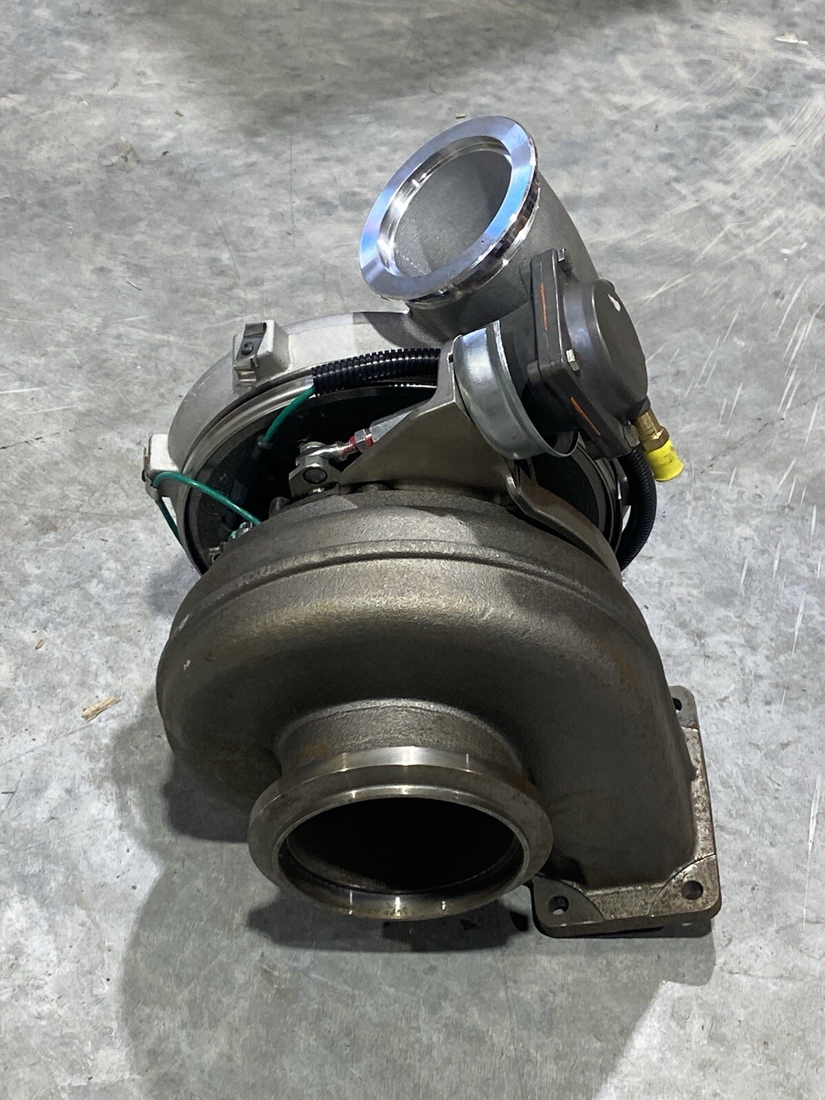 BorgWarner DB84V Turbo Truck Detroit Diesel Series 60, 14.0L New 57849882005