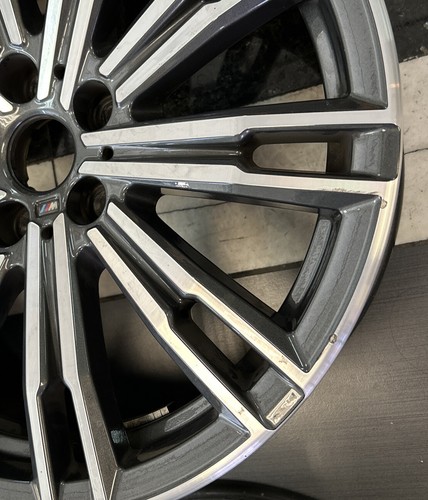 BMW OEM 3-series G20 G21 STYLE 790M 18” Staggered Style Front Wheel - Picture 5 of 9