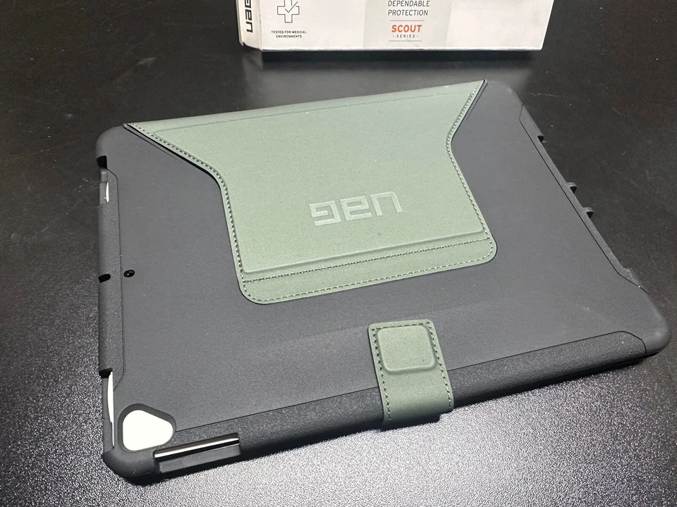 UAG iPad 10.2 Case 9th Gen 2021 8th Gen Scout Black/Olive Rugged Open Box Only - Image 3 of 4