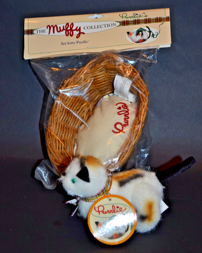The Muffy Vanderbear Purrlie Calico Katze kleines Plüschtier mit Katzenbett Neu aus altem Lagerbestand 1996