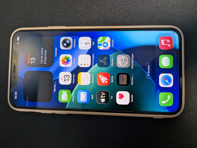 Apple iPhone 11 Pro Max A2218 - 64GB - Space Grau (Ohne Simlock) (Dual-SIM)