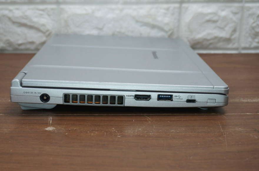 Panasonic Let's Note CF-SV9RDLVS i5-10310U 8GB 256GB NVMe SSD