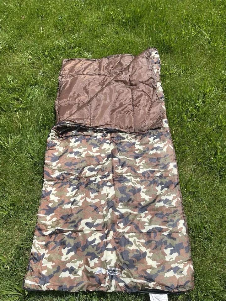 "Saco de dormir Ozark Trail niños jóvenes adolescentes camuflaje 60""x29"" con estuche de transporte" Foto 2 de 3