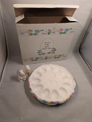 Vintage Easter Egg Tray & Bunny Salt Pepper Set 3Pc Ceramic #50501 Holds 12 Eggs