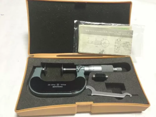 Used JE12065 6022926 25-50mm 0.01mm Mitutoyo Micrometer From Japan