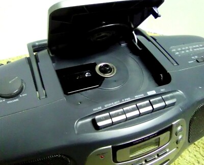AIWA CSD-EX100 - Portable Stereo Cassette, CD-R/RW Player, FM AM