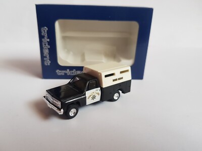 trident  90338  1:87 Chevrolet Pick-up  California Highway Patrol in OVP