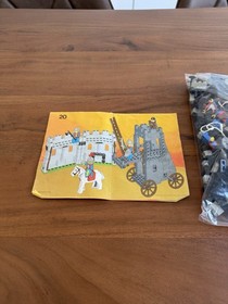 Lego Legoland Set 6061 Siege Tower inc Instructions 1984