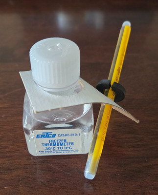 The Fisher ERTCO Cat # F-010-1 Freezer Thermometer