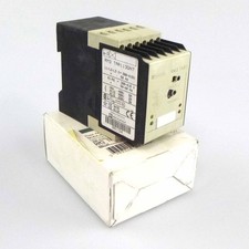 Telemecanique Relay RM3TAR113QN7 006134 0.1-10s Original Box