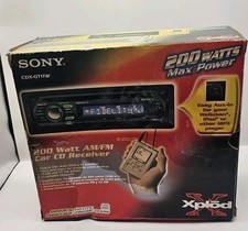 Reproductor de CD/MP3 Sony CDX-GT11W receptor en tablero con caja.   (LEER)