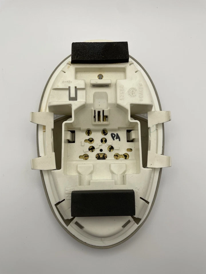 Saturn L200 L300 2000-2005 conjunto de luces domo lámpara de luz de puerta beige OEM Foto 2 de 2