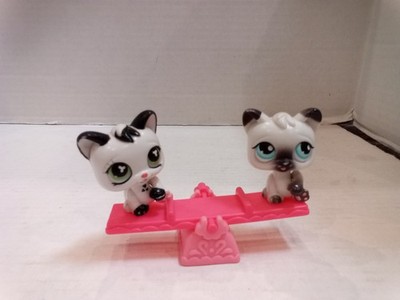 Littlest Pet Shop Pet~#493~Black White~Cats~Clover Eyes~#No~Dot~Teeter Tooter