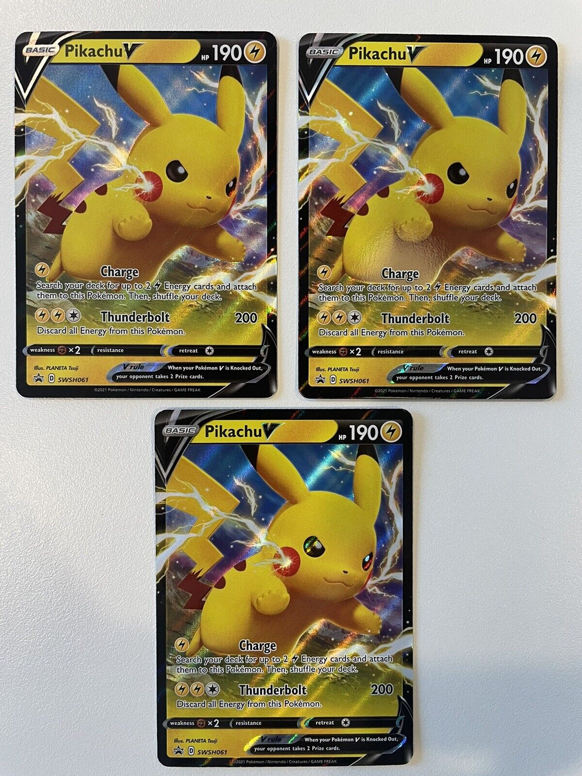 Carta Pikachu V (SWSH061) Pokémon Original