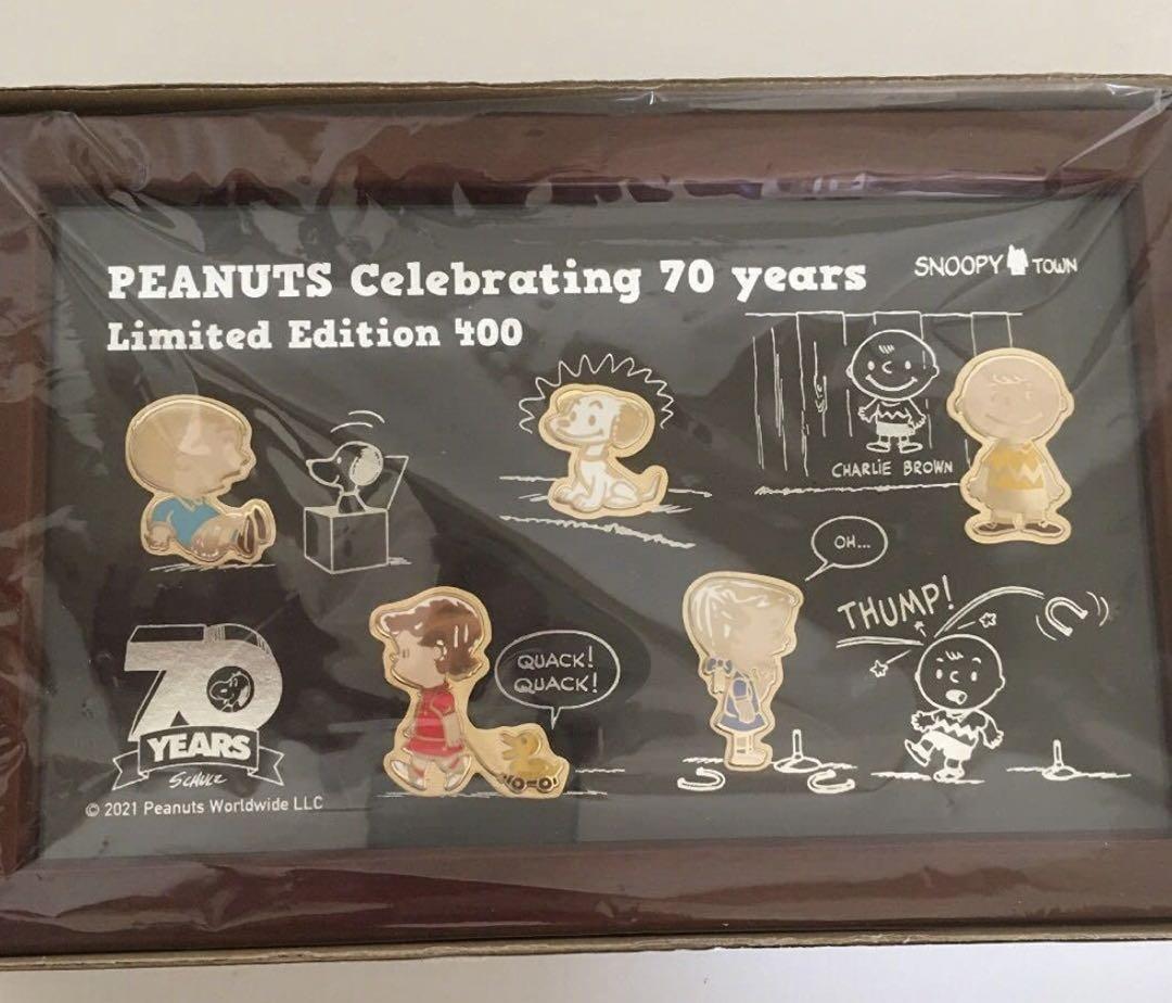 PEANUTS 70周年記念 限定版ピンバッジセット s-l1200.jpg