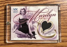 MARILYN MONROE DRESS CARD 2002 T.A.P. PAP-MM  GUARANTEED AUTHENTIC   BEAUTIFUL 