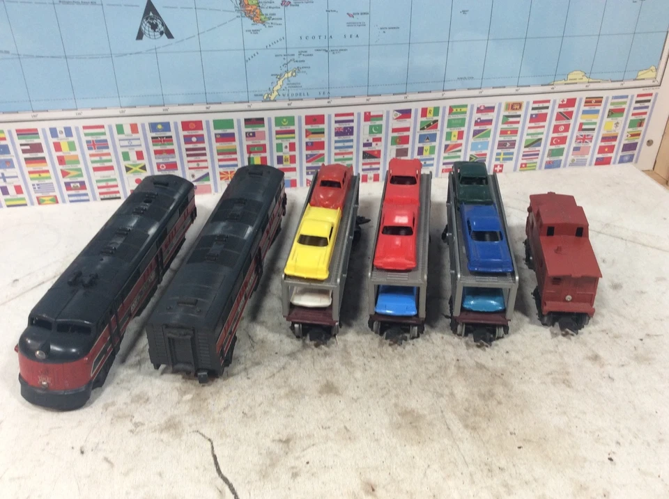 MARX  - Diesel Engine 99 A-B Rock Island /  4  Freight Car 0 scale - Image 3 of 4