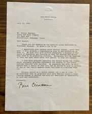 Bill Clinton autograph on White House  letterhead about welfare reform 1993