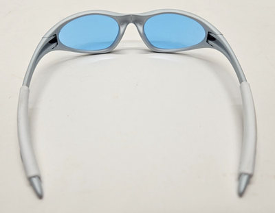 Oakley Minute 1.0 Generation 2 Pearl Blue Frame Light Blue Lens 04