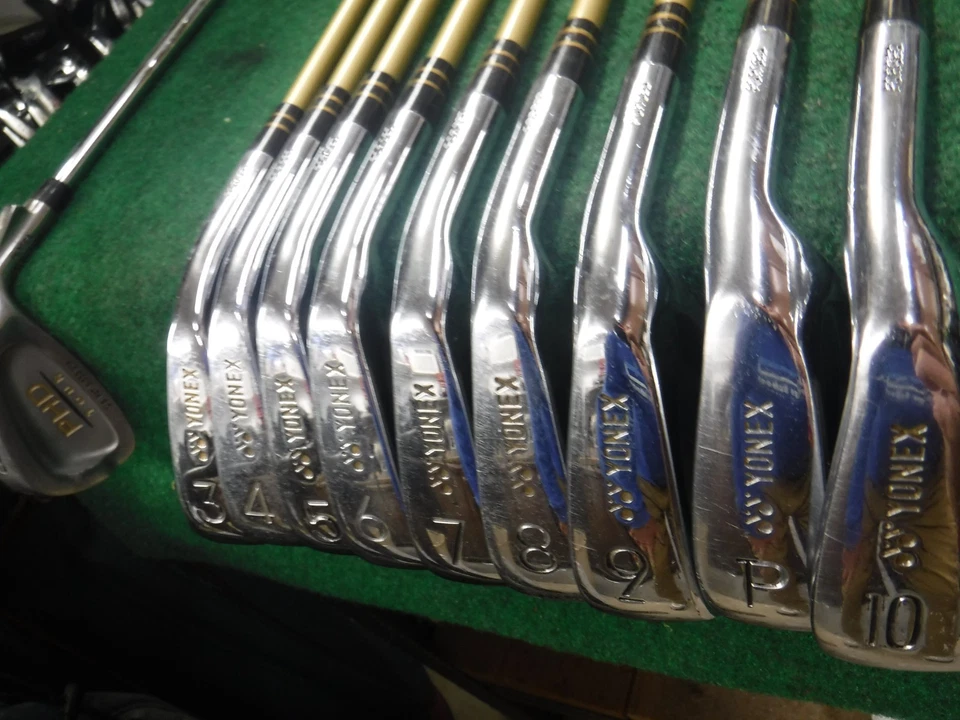 Juego de hierro forjado Yonex Tour casi nuevo 3-pw+10 regular Foto 2 de 4