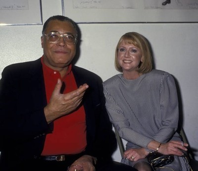 Actor James Earl Jones wife Cecilia Hart at premiere of My Little - Old Photo 3
