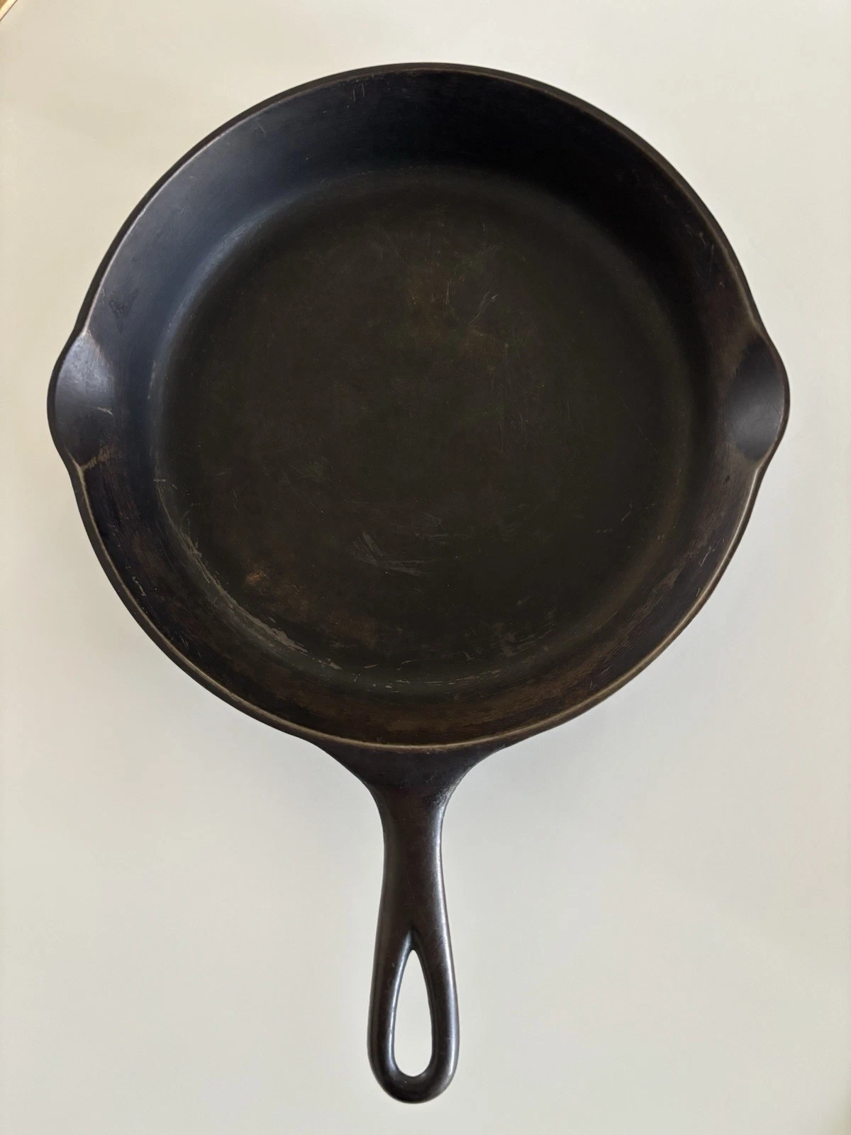 Antique 755 no.8 unmarked Griswold skillet/frying pan!