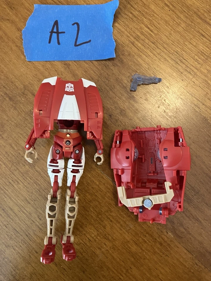 Transformers WFC Netflix Series Elita-1 Deluxe Class Female Autobot - Image 2 of 4