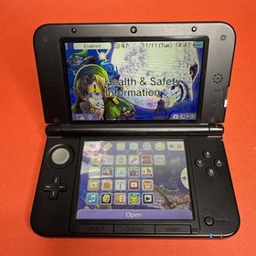 Nintendo 3DS XL Limited Edition Red Super Smash Bros Console (With Charger)