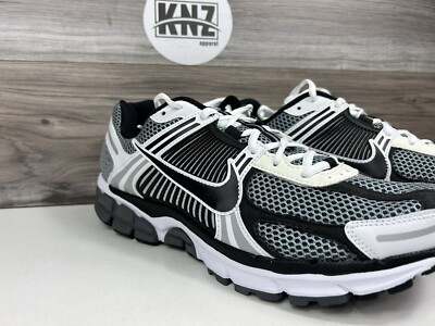 Men's Nike Zoom Vomero 5 SE SP Black Dark Grey White Running