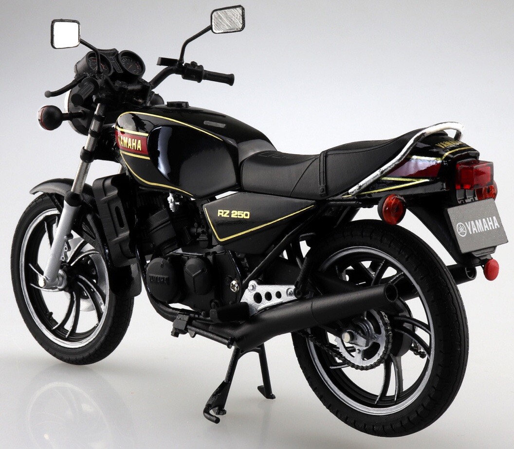 2025 Aoshima - Yamaha RZ250 Black 1:12 Scale Diecast Bike | eBay