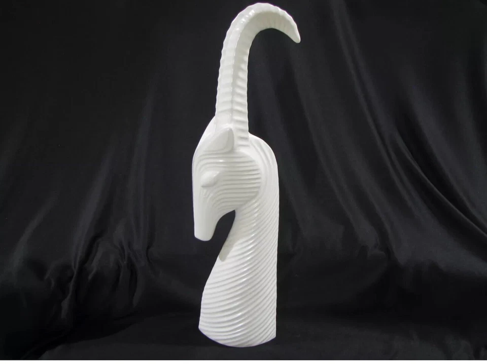 GRANDE GAZELA DE CERÂMICA JONATHAN ADLER - 19" de altura - Imagem 2 de 4