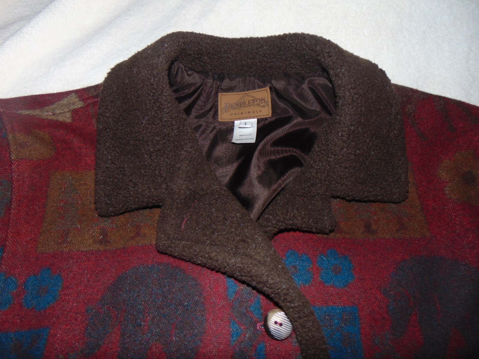 Vtg PENDLETON Original Bear & Maple Leaf WESTERN … - image 6