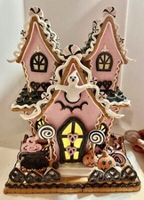 Candy Corn Lane Pastel Pink HALLOWEEN LED Gingerbread LARGE House New 15”