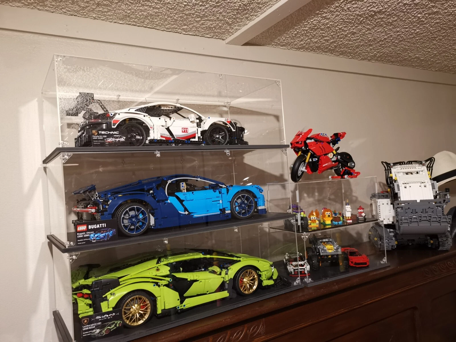 Picture 4 of 8