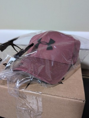 Under Armour Men's UA Armour Twist Stretch Cap. New! Sealed! Burgundy In Color!