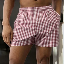 American Eagle AEO Men's Plaid Stretch Boxer Short. Medium 