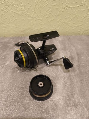 Mitchell 320 Angelrolle schwarz mit Ersatzspule