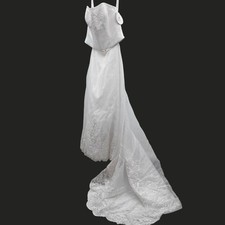 David's Bridal NWT Wedding Dress Women's Size 16 White Lace Beaded Gown READ