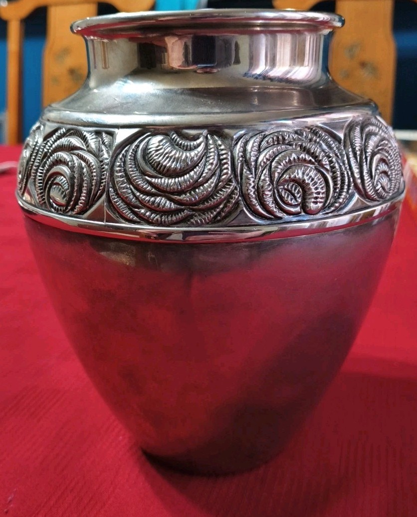 Vintage International Silver Co Heay Flower Vase Silverplate 7.25